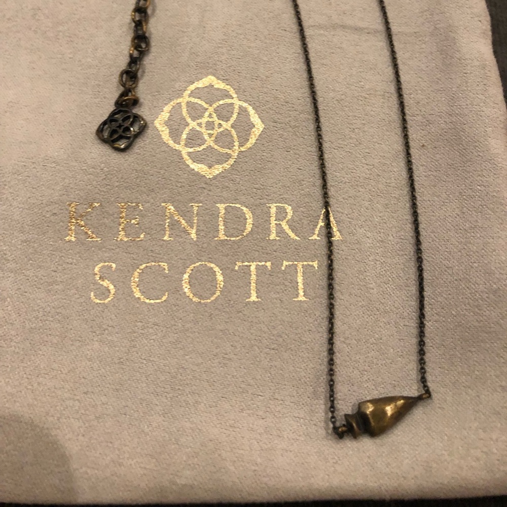 Kendra Scott antique gold chain